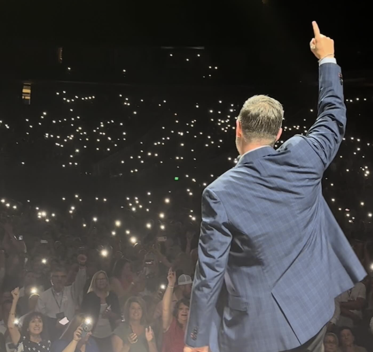 Jason Hewlett Happiest Audience